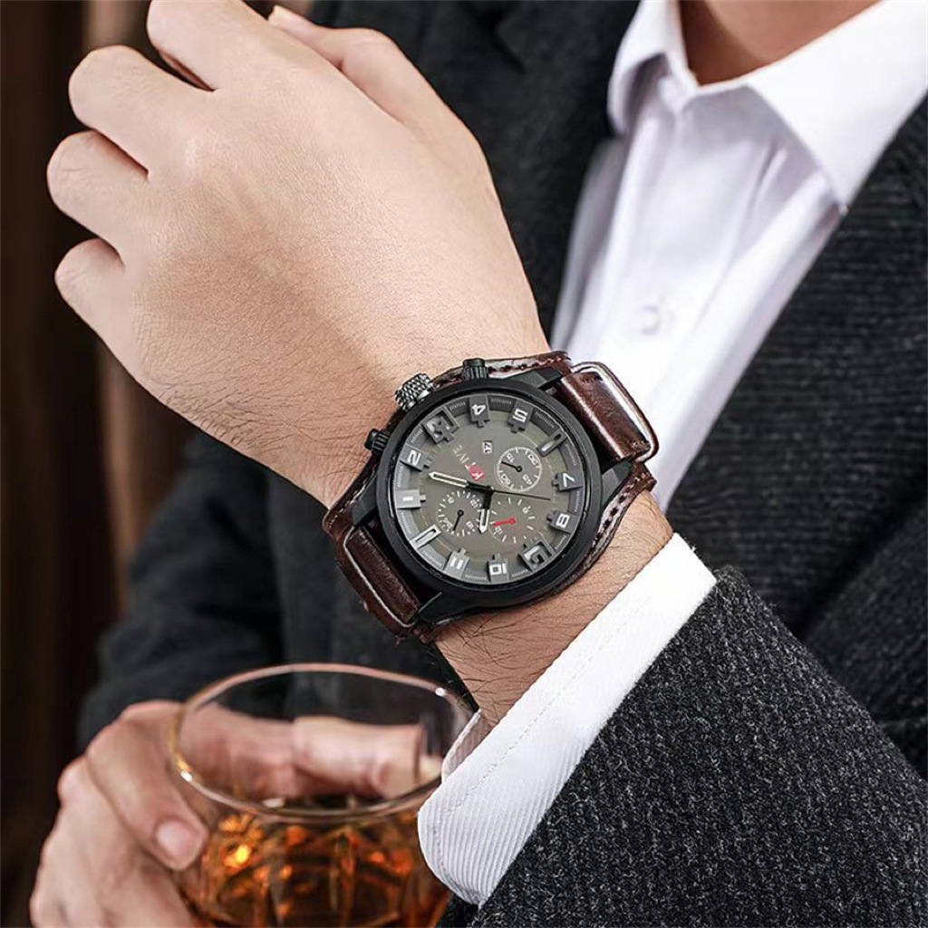 Retro Luxury Men Quartz Watch  - Leather Watch Band Men 评论和价格