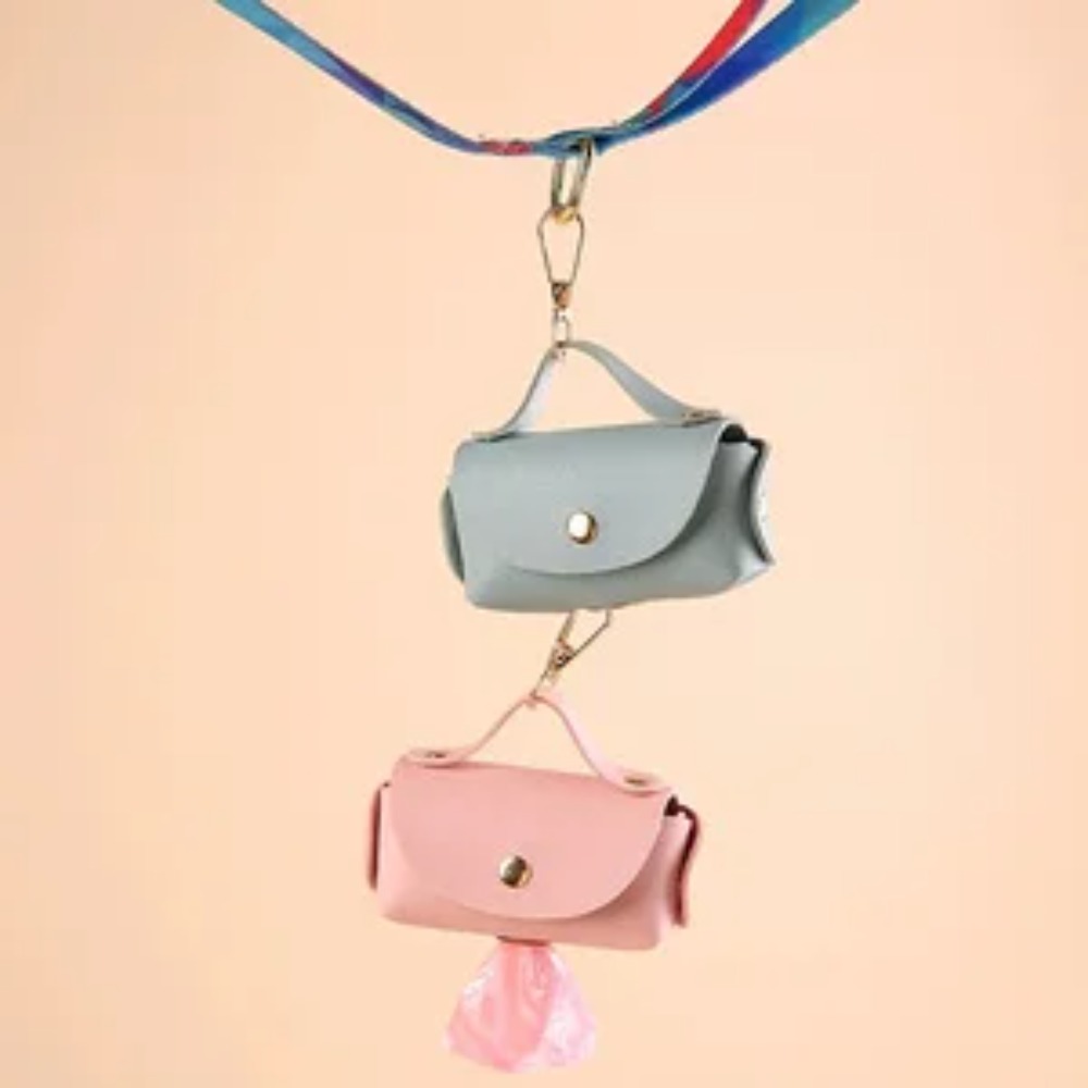 Elegant Leather Dog Poop Bag C - Leather Strap Quick Release 评论和价格