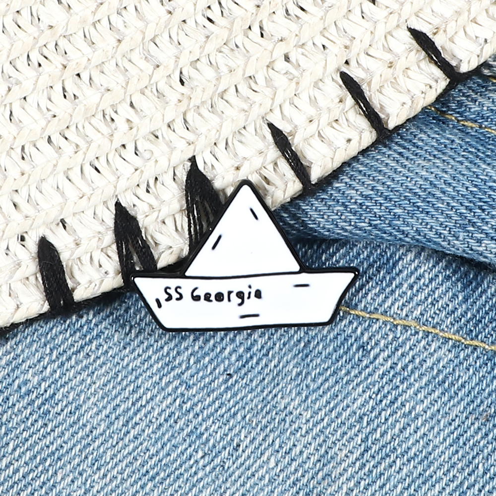Paper Boat Enamel Pin SS Georg - Buckle Pin Ss 评论和价格