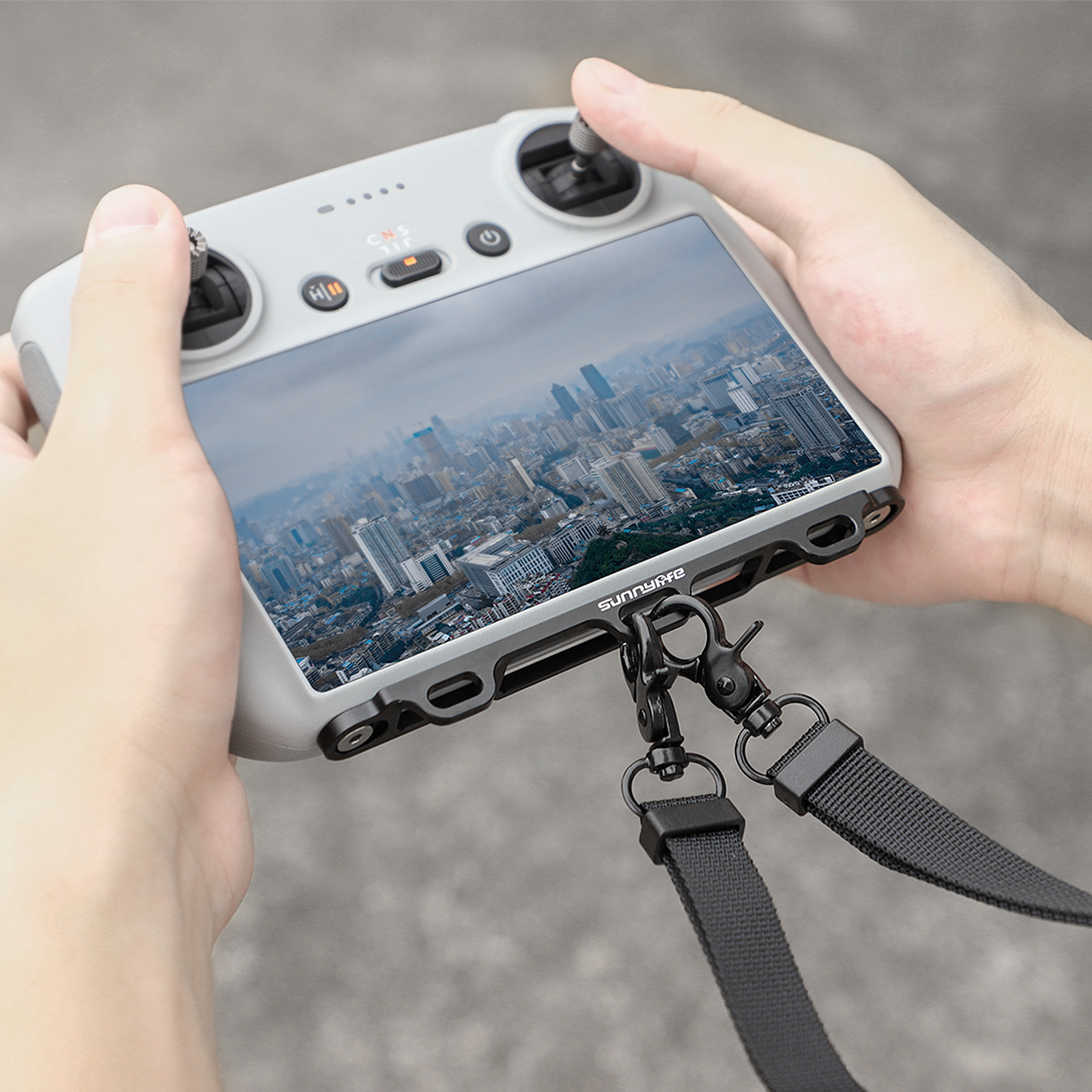 Sunnylife Mavic 4 Pro/Air 3S R - Leather Strap Quick Release 评论和价格